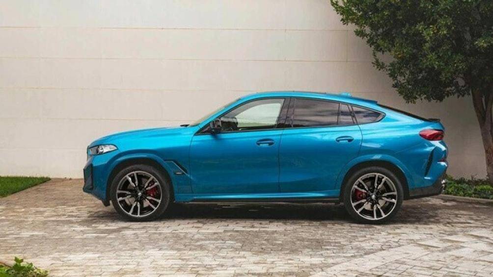 Đáng chú ý trong bản nâng cấp lần này, BMW X6 đã được bổ sung tính năng tự lái cấp độ 2+