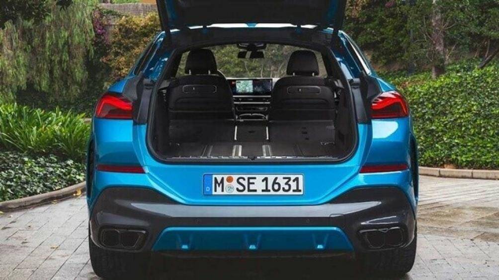 Khối động cơ này sản sinh ra công suất tối đa 530 mã lực và mô men xoắn cực đại 750 Nm