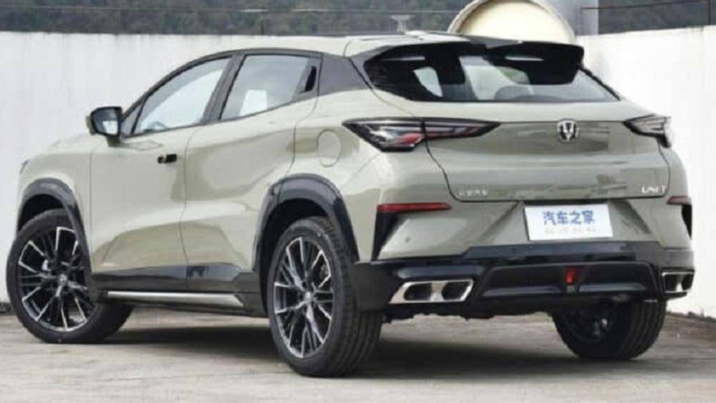 Về ngoại thất, bản nâng cấp mới nhất của mẫu xe SUV Changan Uni-T 2023 đã có bộ khuếch tán và ống xả mới