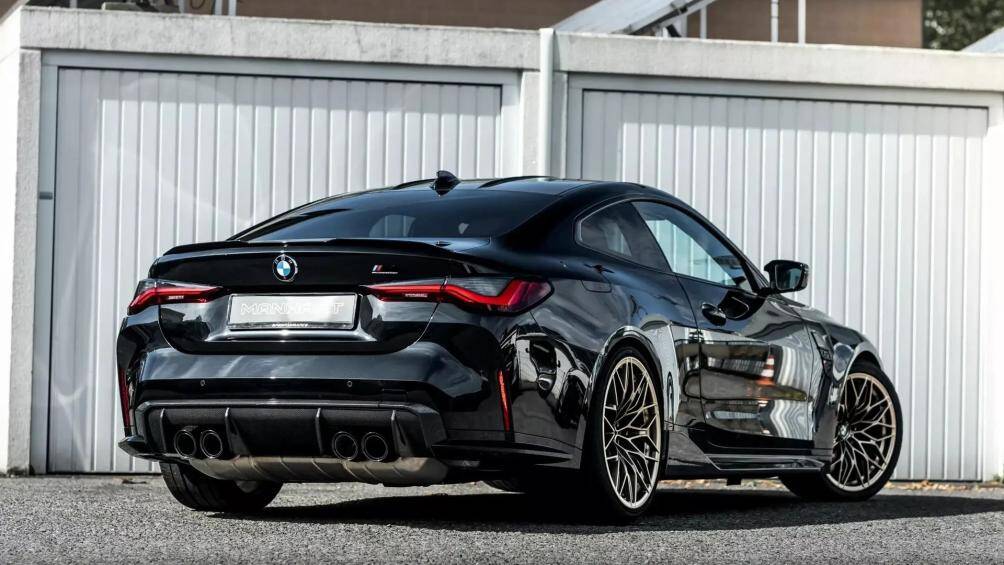 Phiên bản độ này được Manhart đặt tên là MH4 600. Các kĩ sư tập trung nâng cao hiệu năng vận hành và ngoại hình của xe