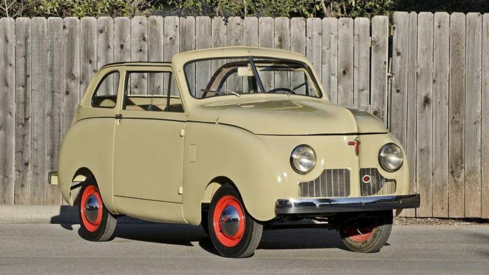 Crosley Convertible - Giá khởi điểm từ 300 USD (khoảng 7,2 triệu đồng)