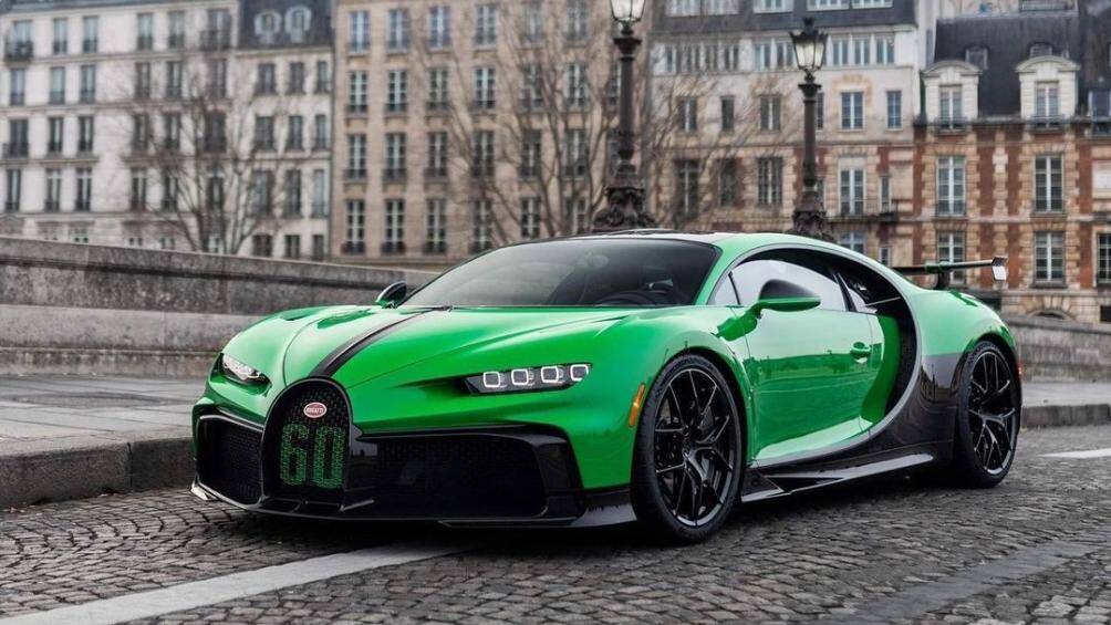 Chiếc Bugatti Chiron Pur Sport Soixante mang số thứ tự 60 cũng là chiếc xe cuối cùng của phiên bản này được sản xuất đã đến tay khách hàng
