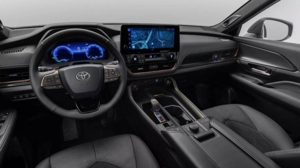 Grand Highlander 2024 sở hữu khoang nội thất hiện đại với màn hình giải trí trung tâm 12,3 inch