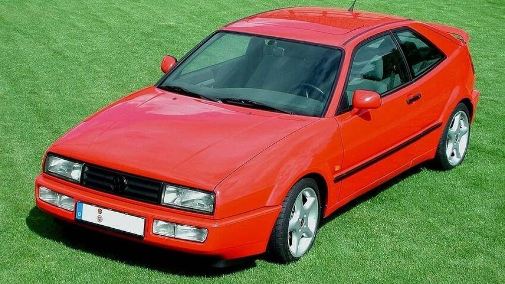 Volkswagen Corrado (giá bán từ 10.600 USD - 18.500 USD)
