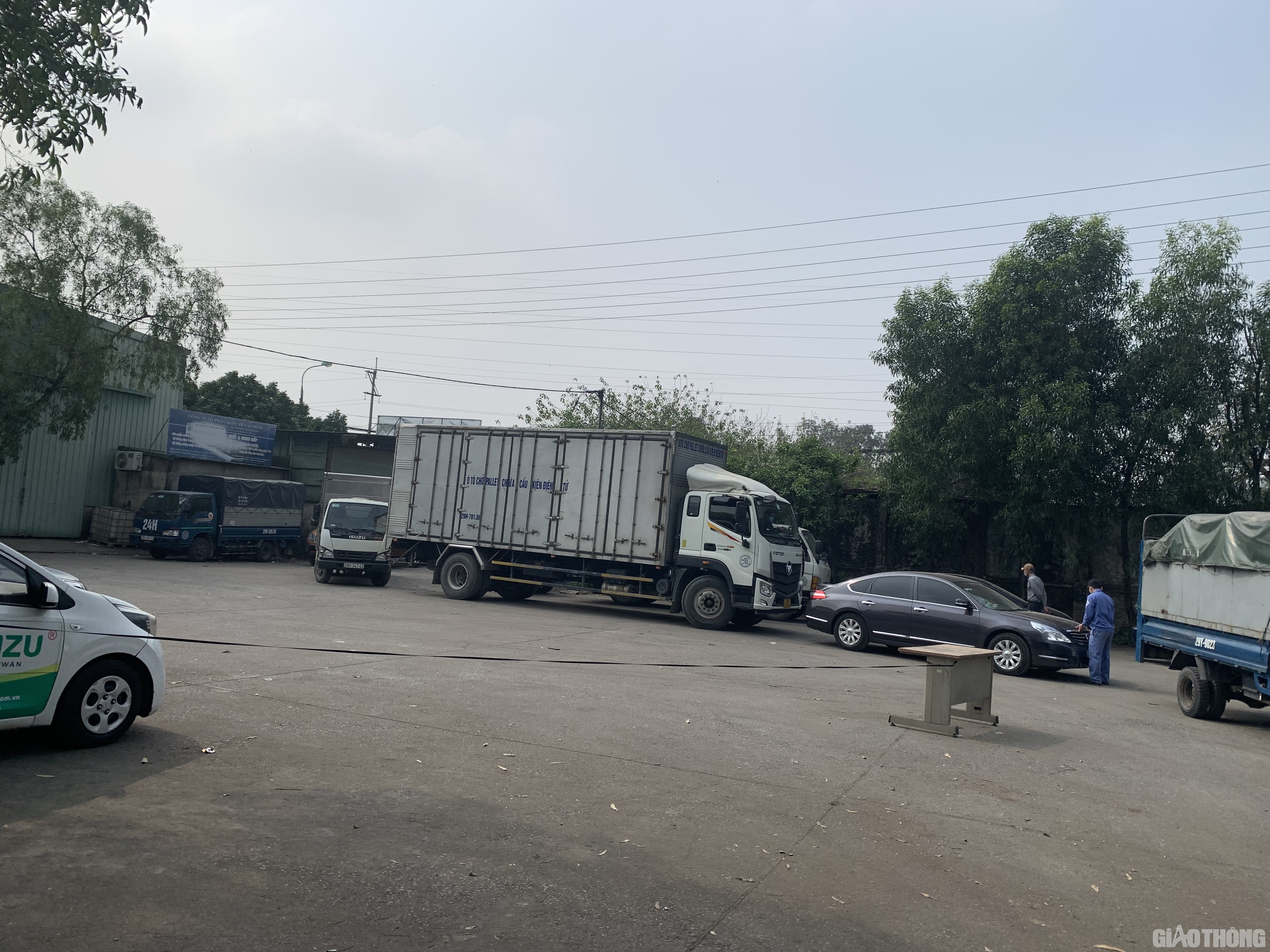Hiện Trung tâm đăng kiểm 29-06V đang vận hành 2 dây chuyền kiểm định, duy trì đăng kiểm tối đa chỉ khoảng 100-120 xe/ngày, trong đó tỷ lệ xe không đạt chiếm từ 15-20%, các lỗi chủ yếu như: phanh, lốp, khí thải