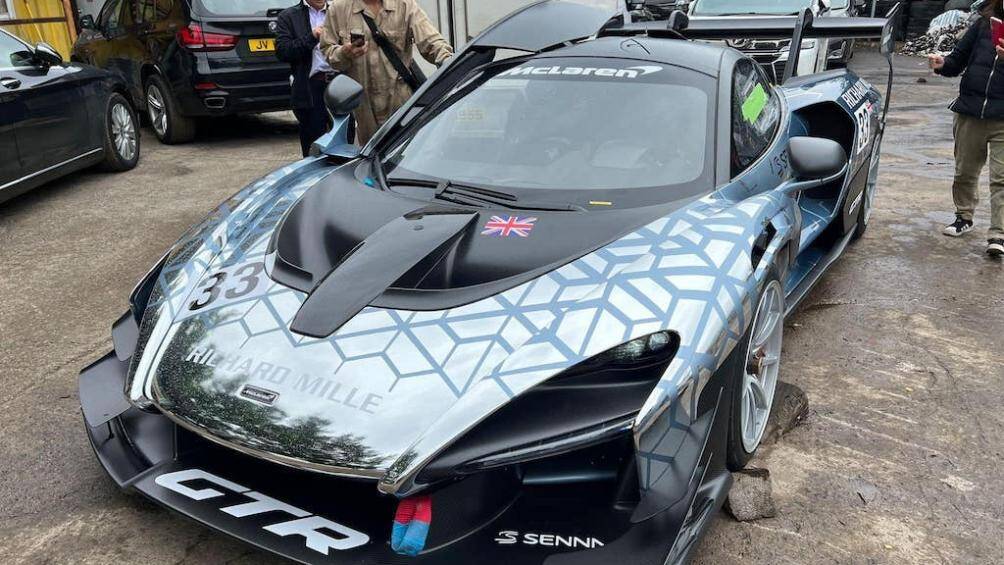 Chiếc McLaren Senna GTR vừa về Việt Nam có bộ tem phong cách của hãng đồng hồ siêu sang Richard Mille và số hiệu đua 33