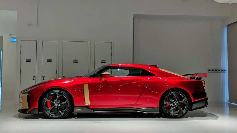 Vào năm 2018, hãng Nissan đã vén màn chiếc xe GT-R50 do công ty thiết kế ItalDesign nổi tiếng của Ý chắp bút thiết kế