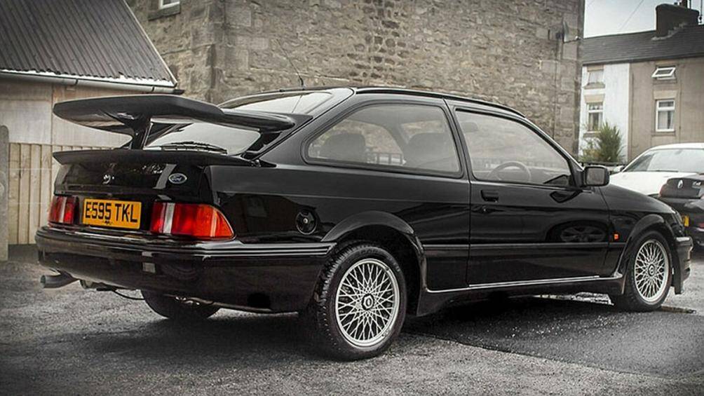 Cánh gió bổ sung ở phía sau và một phiên bản mới của động cơ YBD DOHC 2.0 lít do Cosworth phát triển có bộ tăng áp và bộ làm mát trung gian lớn hơn