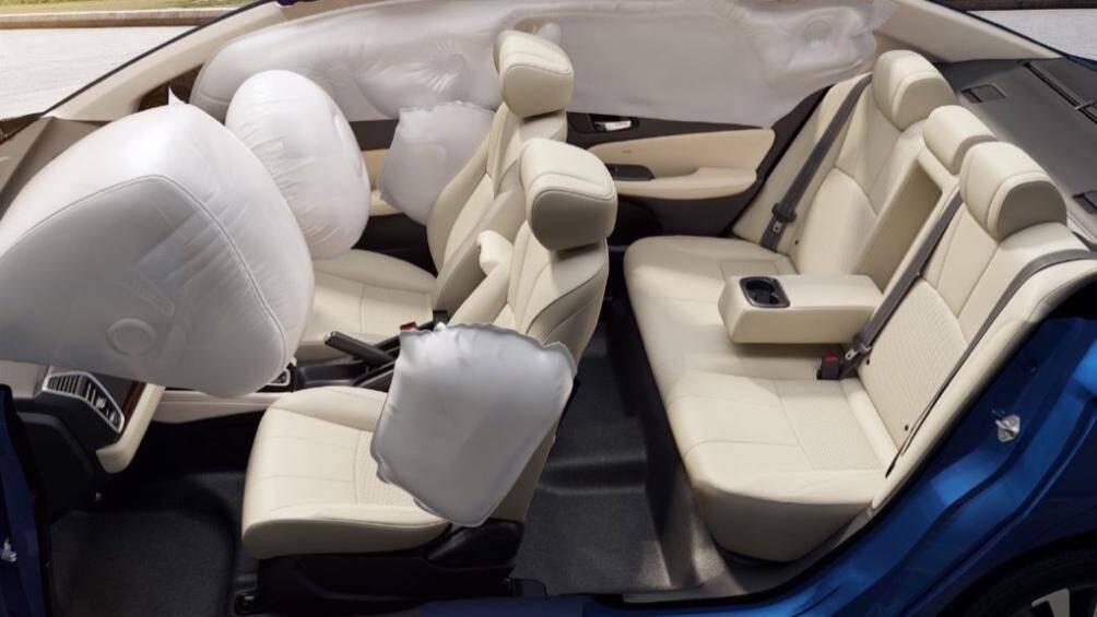 Đặc biệt, Honda City 2023 còn được bổ sung gói trang bị an toàn chủ động Honda Sensing với nhiều tính năng an toàn