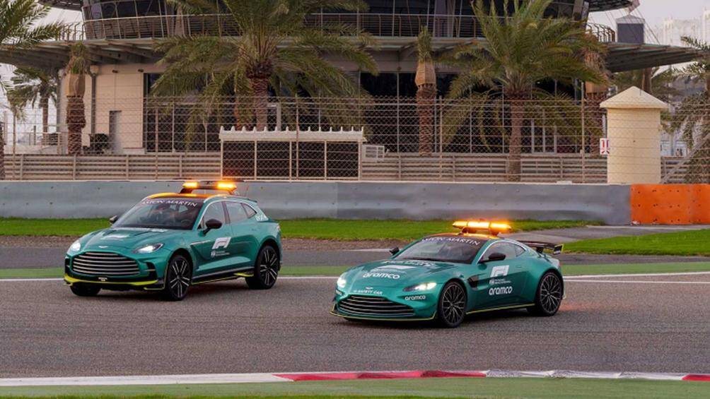 Bộ đôi Aston Martin DBX707 Medical Car (xe y tế) và Aston Martin Vantage Safety Car (xe an toàn) sẽ góp mặt tại chặng đua khai mạc F1 2023