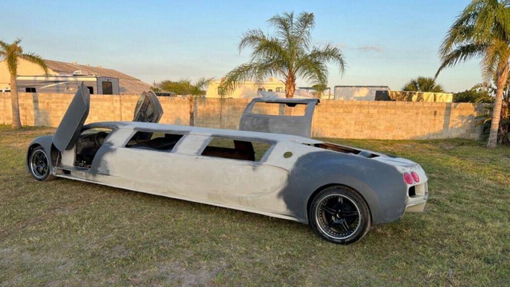 Phần thân được kéo dài theo phong cách limousine, trong khi đầu và đuôi là của Bugatti Veyron