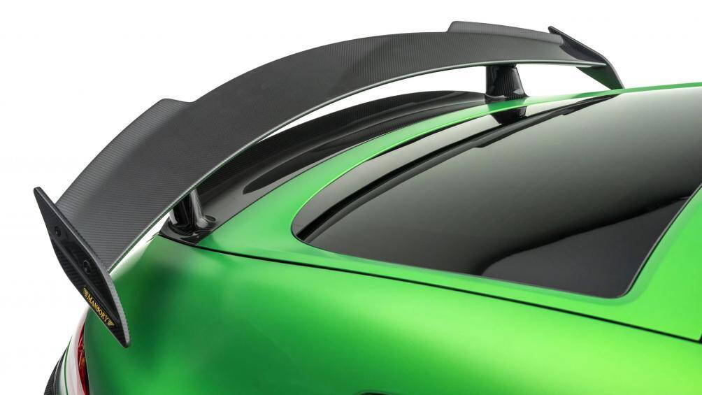 Ở Đức, chiếc Mercedes-AMG GT 63 S E Performance nguyên bản có giá từ khoảng 222.000 USD