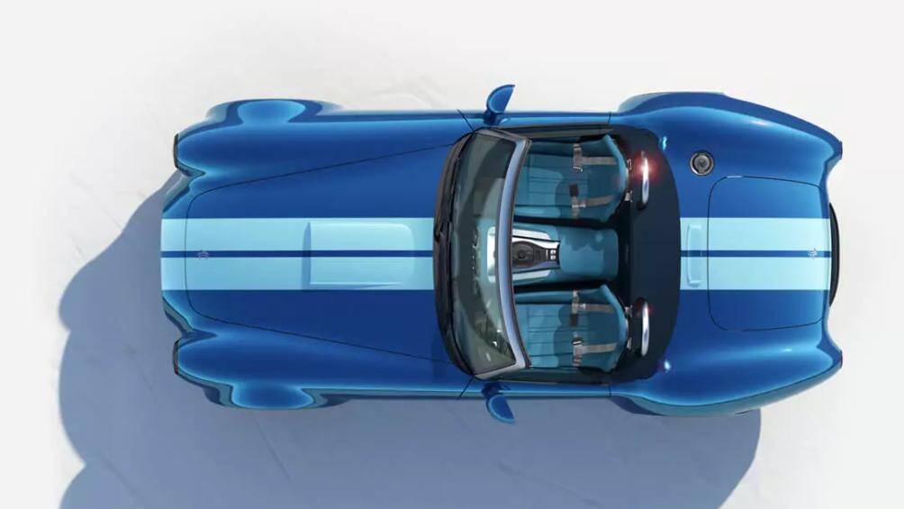 Chiếc xe được trang bị động cơ siêu nạp Coyote V8 5.0L của Ford, mang đến công suất tối đa 663 mã lực và mô-men xoắn cực đại 780 Nm