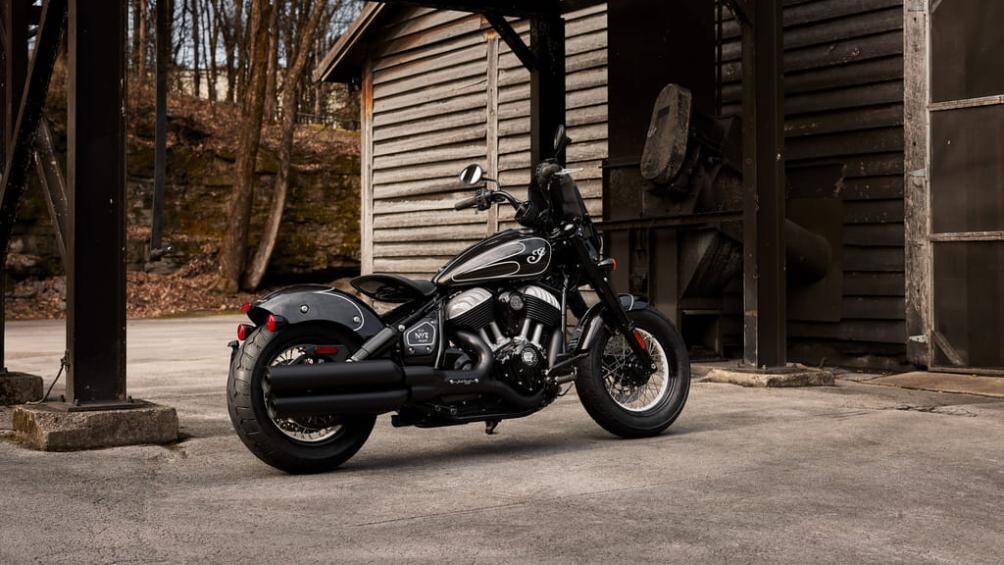 Nhưng lần này có một sự phá cách độc đáo khi màu sơn Super Graphite Metallic được hoà trộn với màu rượu whiskey Old No.7