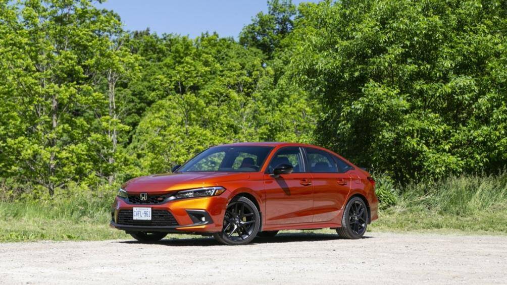 1. Honda Civic: Xe cỡ nhỏ tốt nhất