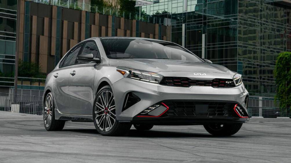 4. Kia Forte 2023 (giá khởi điểm: 19.490 USD)