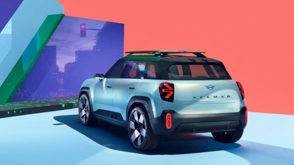 Xe sẽ có hai phiên bản: E và SE. Phiên bản cơ sở Mini Aceman E đi kèm với một động cơ điện duy nhất gắn phía trước