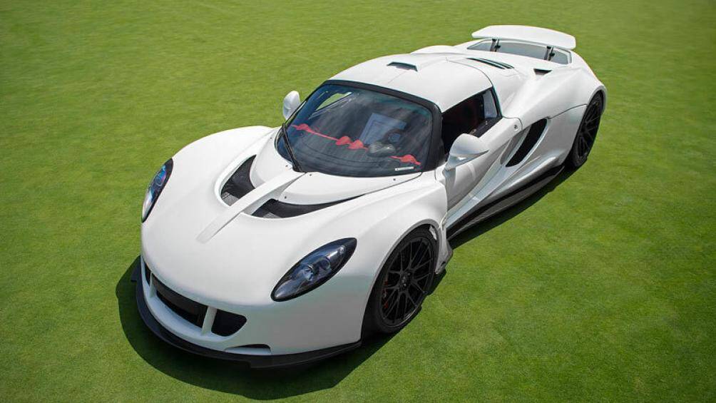9. Hennessey Venom GT (vận tốc tối đa: 427 km/h)