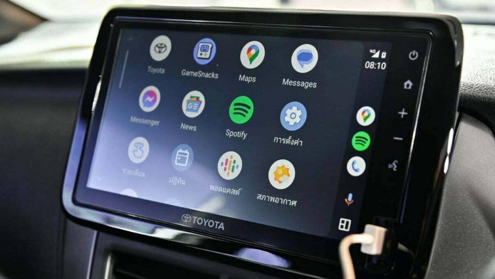 Điểm mới duy nhất là màn hình giải trí 9 inch lớn hơn, có trên các phiên bản Premium và Premium S