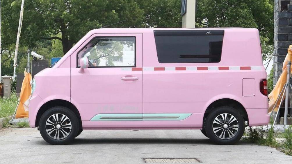 Hãng xe Haochi Intelligent vừa ra mắt mẫu xe điện cỡ nhỏ Chengshi 01 với mức giá chỉ từ 29.800 - 39.800 Nhân dân tệ (102 - 136 triệu đồng)