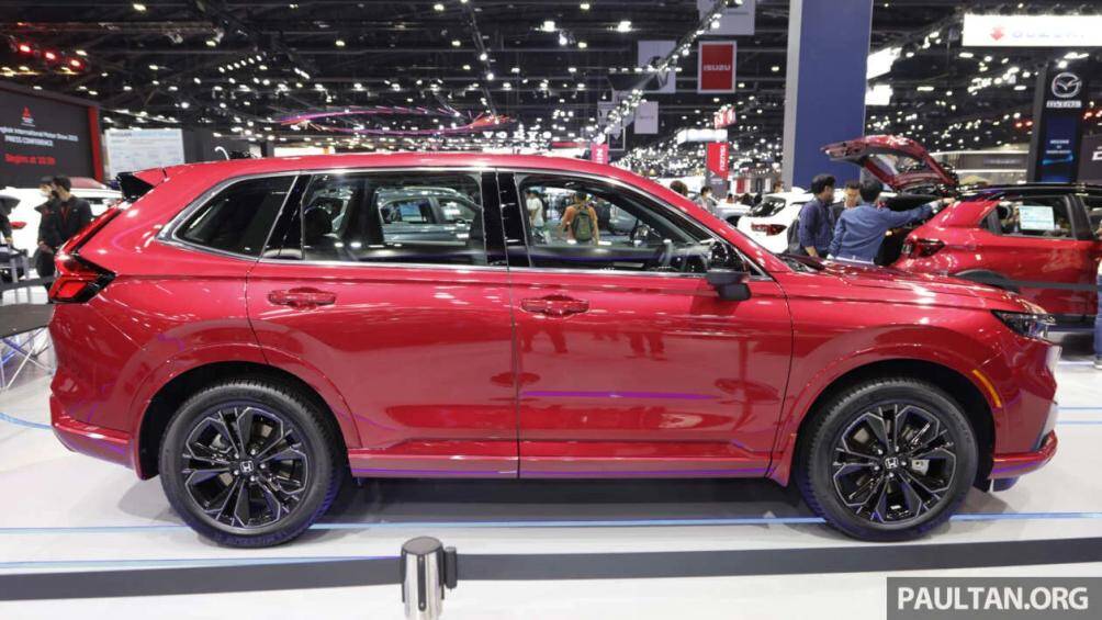 Chiều dài cơ sở của CR-V 2023 tăng 40 mm so với đời cũ, hứa hẹn mang tới không gian nội thất rộng rãi hơn