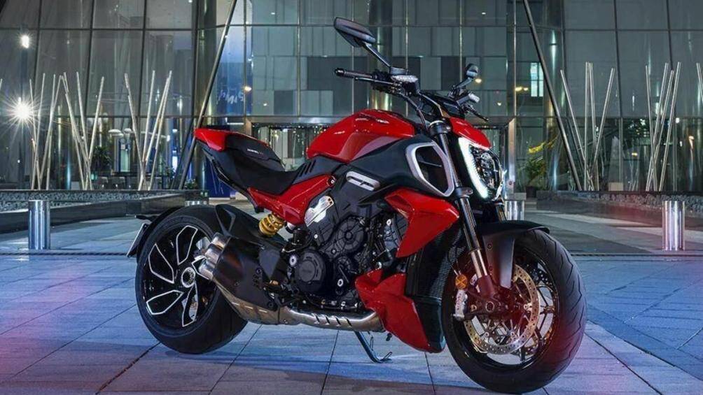 1. Ducati Diavel V4 2023