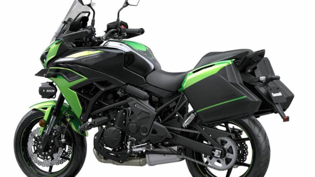 7. Kawasaki Versys 650 Tourer Plus 2023