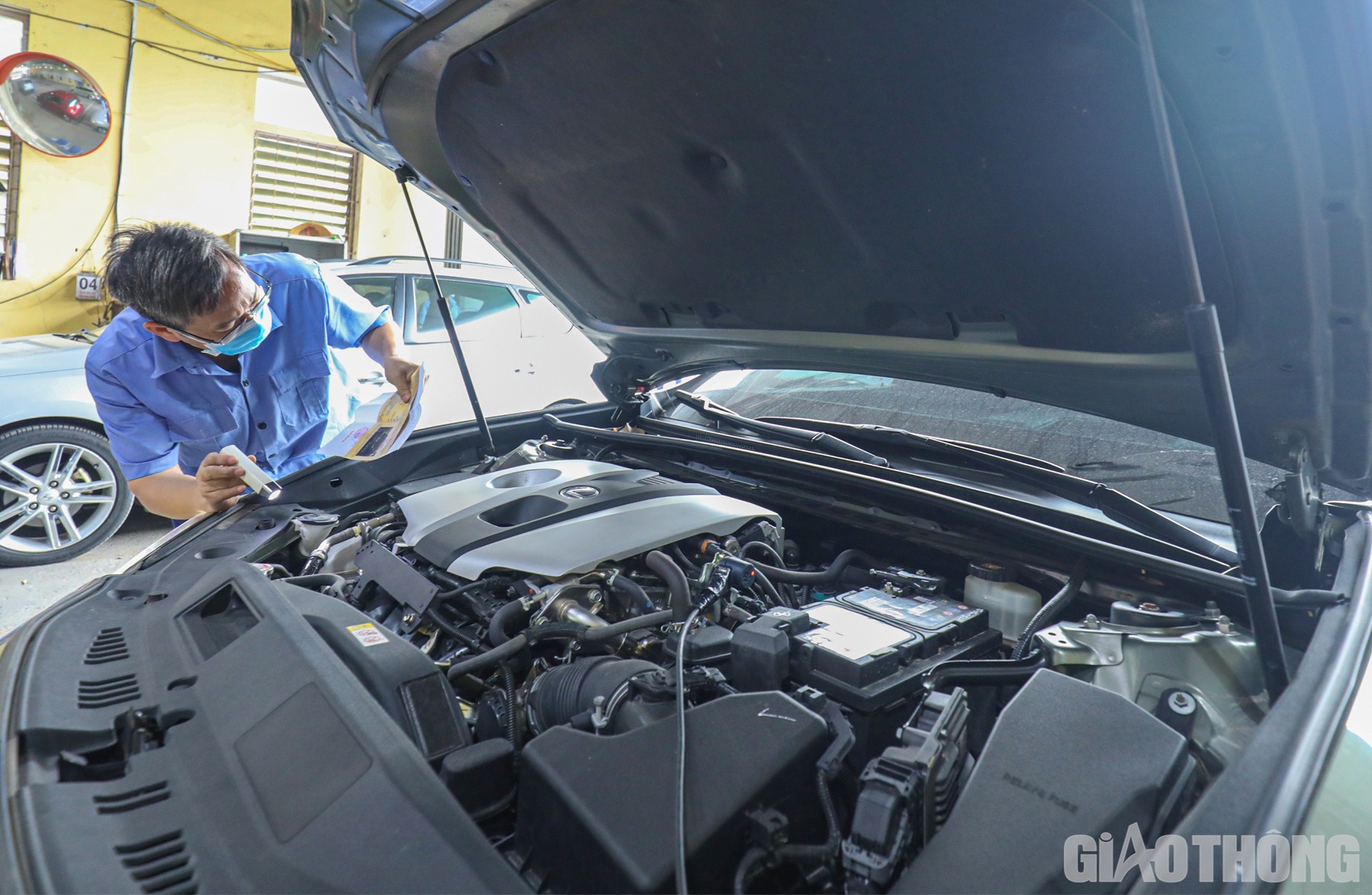 Bên cạnh miễn đăng kiểm lần đầu cho ô tô mới, Thông tư 02 còn có điểm mới đáng chú ý khác đó là Điều chỉnh chu kỳ kiểm định đối với một số loại xe cơ giới.