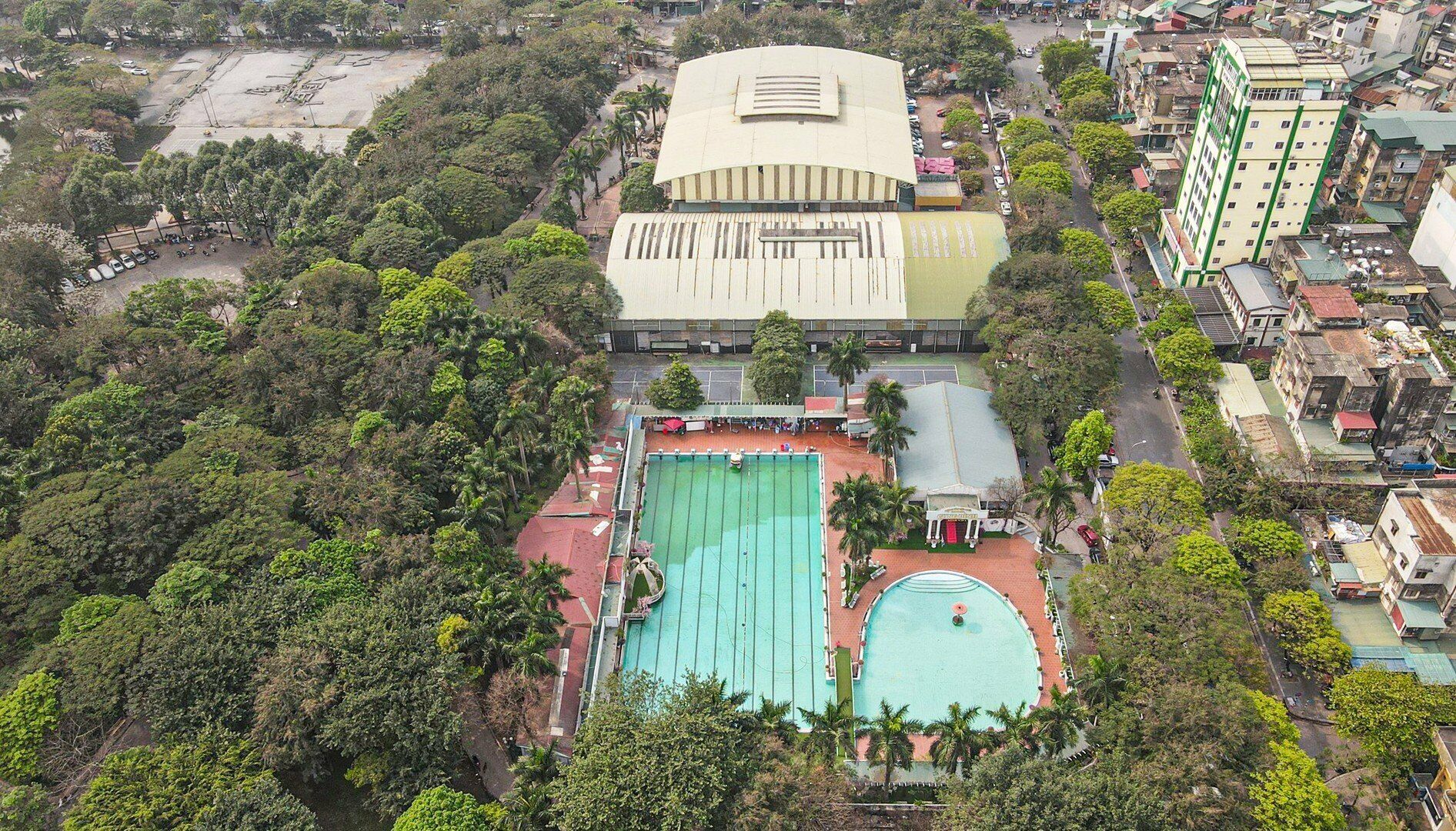 C&ocirc;ng tr&igrave;nh Trung t&acirc;m tiệc cưới Cung Đ&igrave;nh cũng bị y&ecirc;u cầu cưỡng chế phần s&agrave;n tiệc cưới v&igrave; vi phạm quy hoạch.