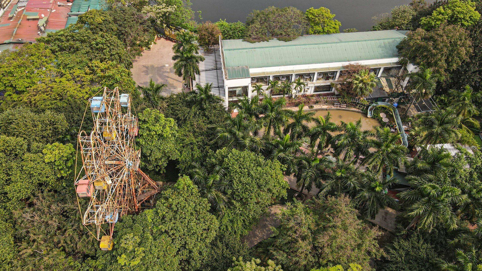 Anh Nguyễn Quang Nam (phường Thanh Nh&agrave;n, quận Hai B&agrave; Trưng) cho biết, d&ugrave; nh&agrave; gần với C&ocirc;ng vi&ecirc;n Tuổi trẻ Thủ đ&ocirc; nhưng gia đ&igrave;nh hiếm khi v&agrave;o c&ocirc;ng vi&ecirc;n v&igrave; sợ kh&ocirc;ng an to&agrave;n.