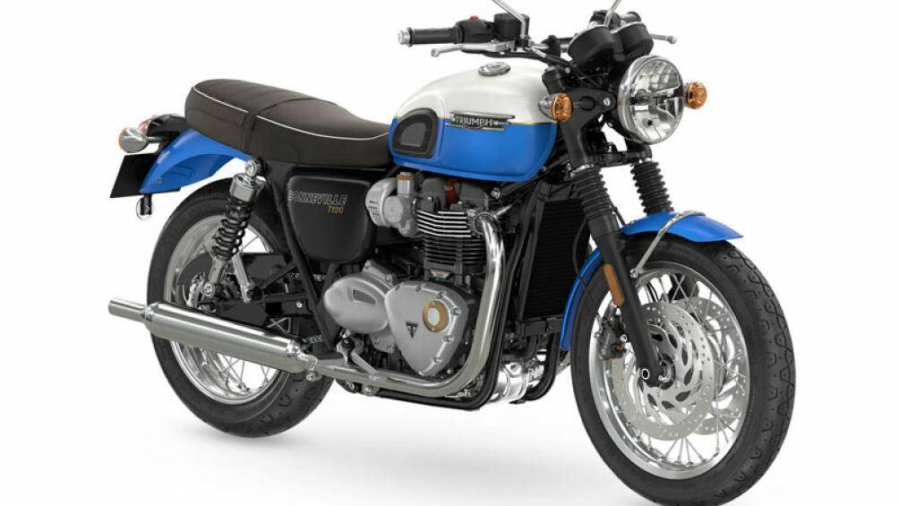 1. Triumph Bonneville T120 2023 (giá khởi điểm: 12.695 USD)
