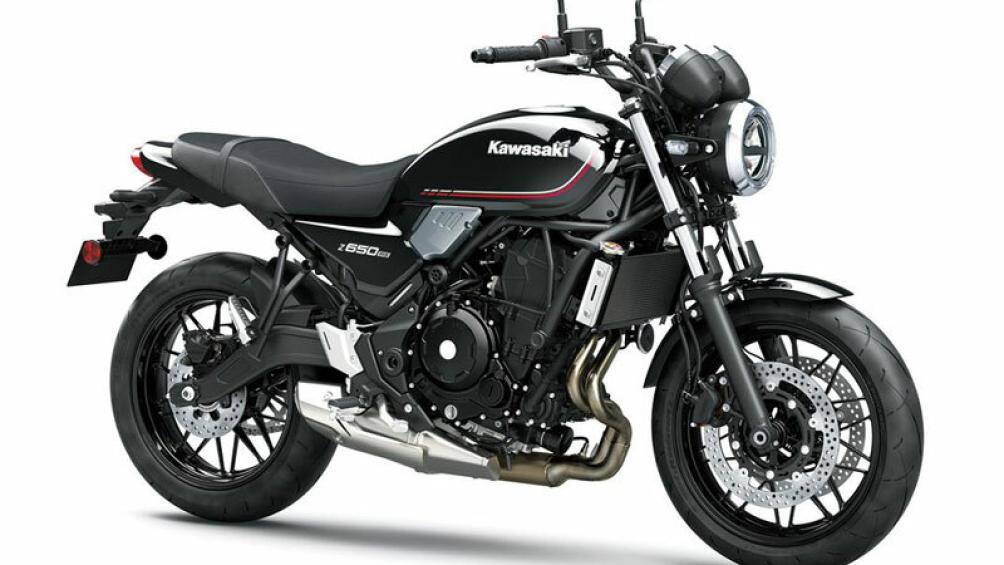7. Kawasaki Z650RS 2023 (giá khởi điểm: 9.099 USD)