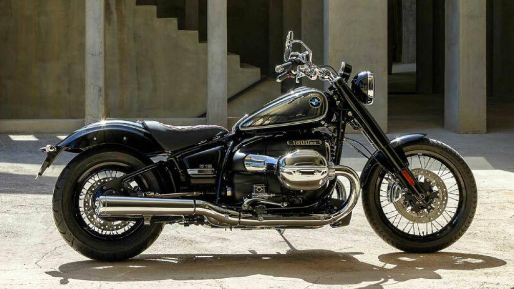 9. BMW R18 100 Years 2023 (giá khởi điểm: 18.990 USD)