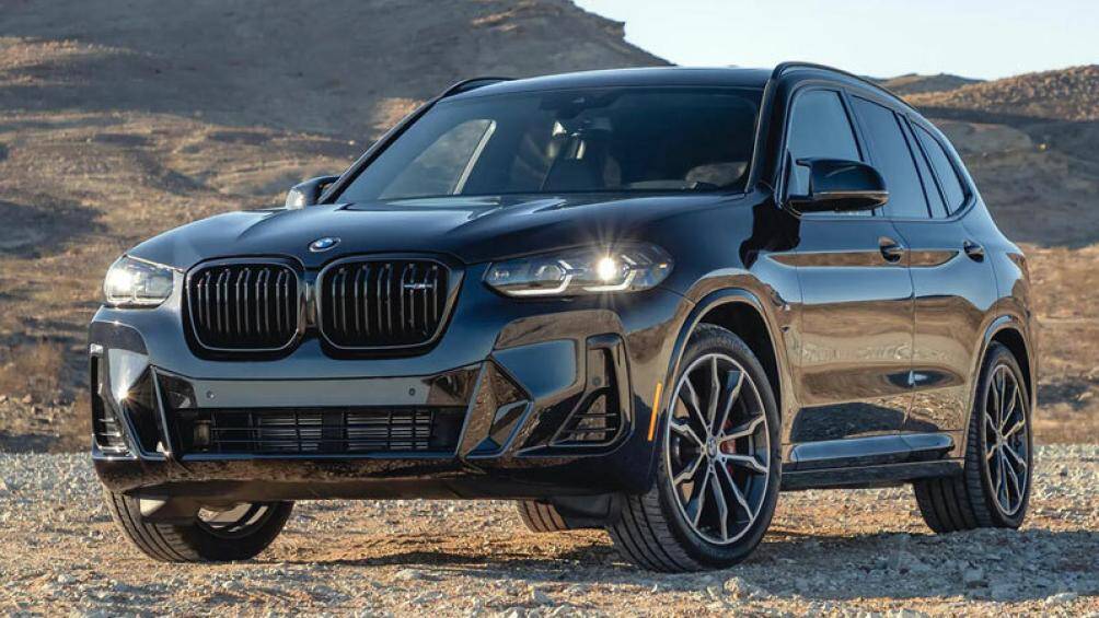 6. BMW X3 2023 (giá khởi điểm: 43.806 USD)
