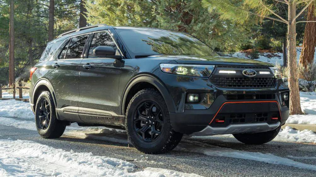 5. Ford Explorer: Với độ phổ biến tại Mỹ và giá một bộ xúc tác có thể lên tới 1.000 USD (23,5 triệu đồng), mẫu SUV hạng E Ford Explorer đứng thứ 5 trong danh sách