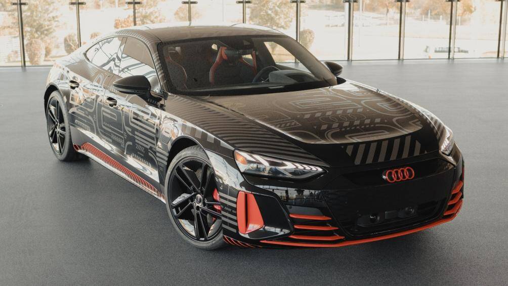 Audi của Mỹ và bộ phận cá nhân hóa của hãng xe Đức mới đây đã ra mắt bản giới hạn đặc biệt của mẫu sedan chạy điện Audi RS e-tron GT