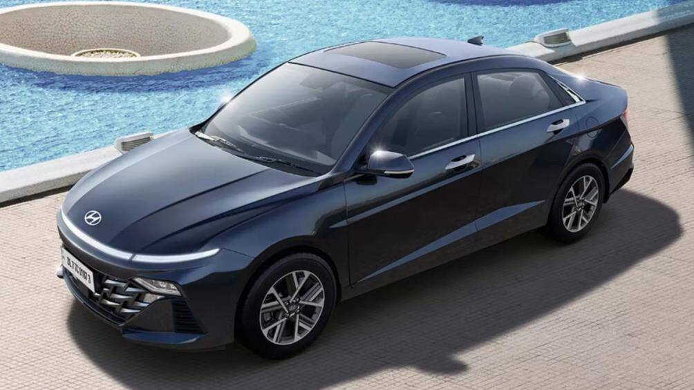 Thế hệ mới của Hyundai Accent sở hữu thiết kế sắc nét hơn nhờ vào các chi tiết cắt xẻ ở thân và đuôi xe