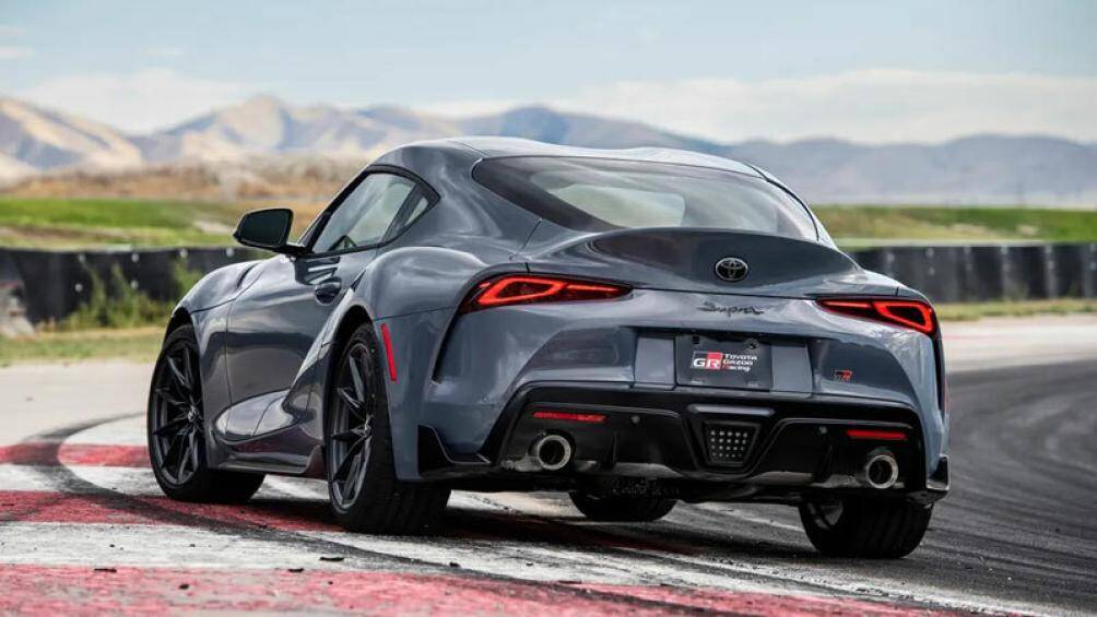 9. Toyota GR Supra 2023 (giá khởi điểm: 45.135 USD)