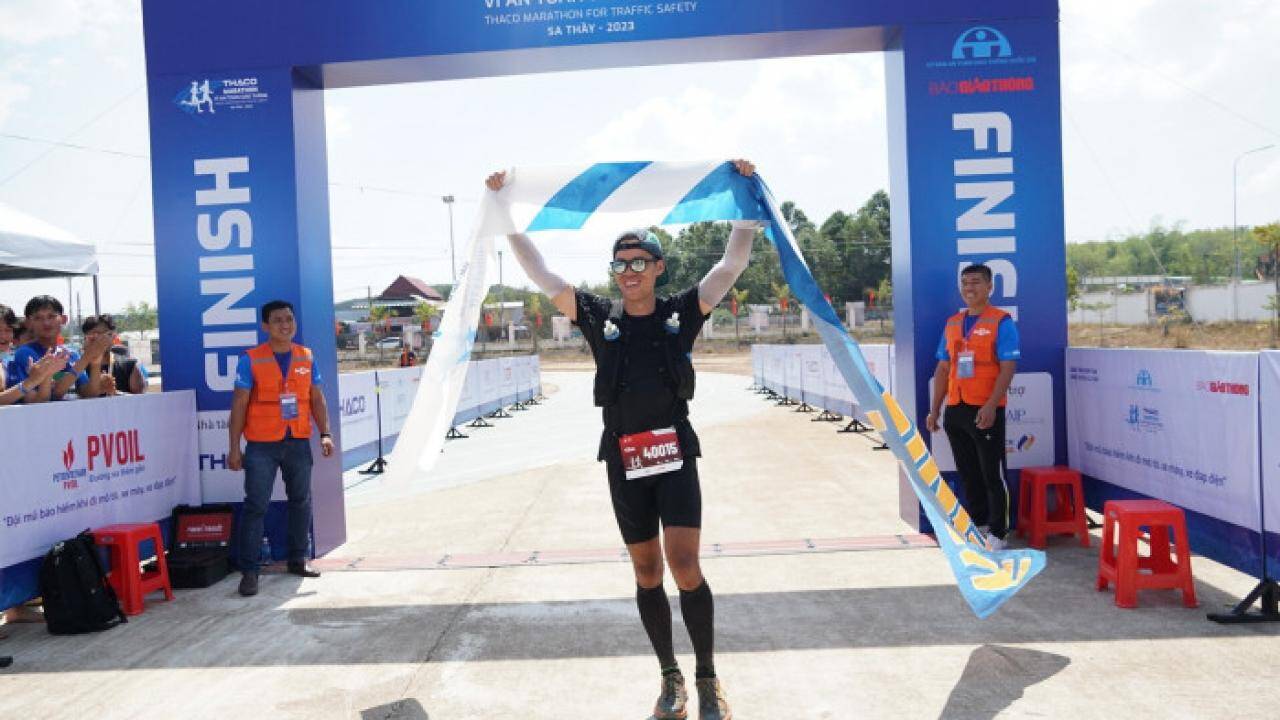 Nhà vô địch Marathon vì ATGT 2023 tự hào khi giành chiến thắng ở Sa Thầy- Ảnh 2.
