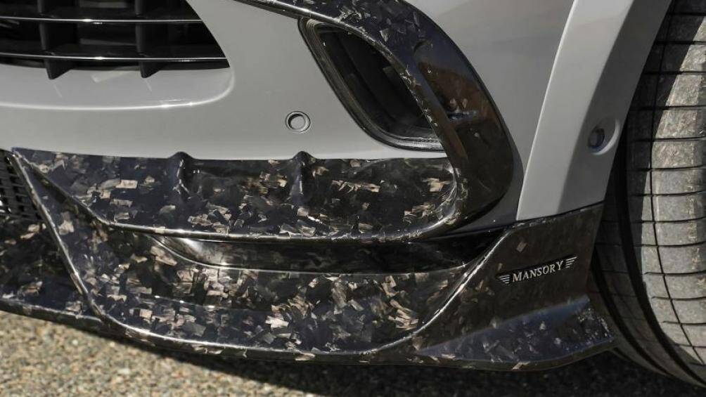 Do đó, DBX có công suất lên đến 800 mã lực và mô-men xoắn 1.000 Nm, mạnh hơn nhiều so với công suất 550 mã lực và 700 Nm trước đây