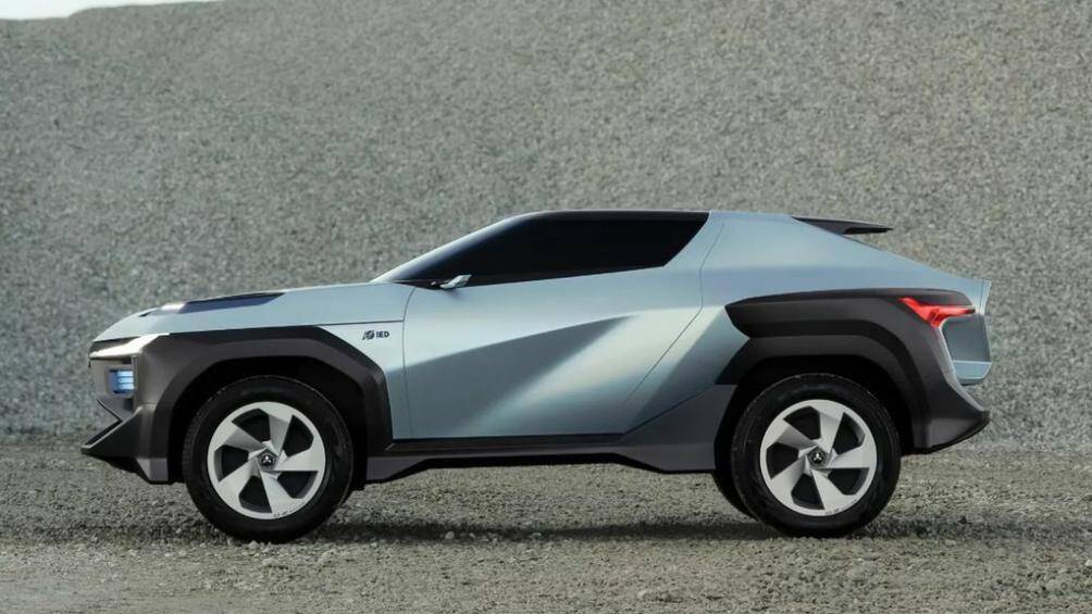 Moonstone có kiểu dáng SUV lai Coupe và chỉ có 2 cửa với khoảng sáng gầm lớn, kiểu dáng khí động học