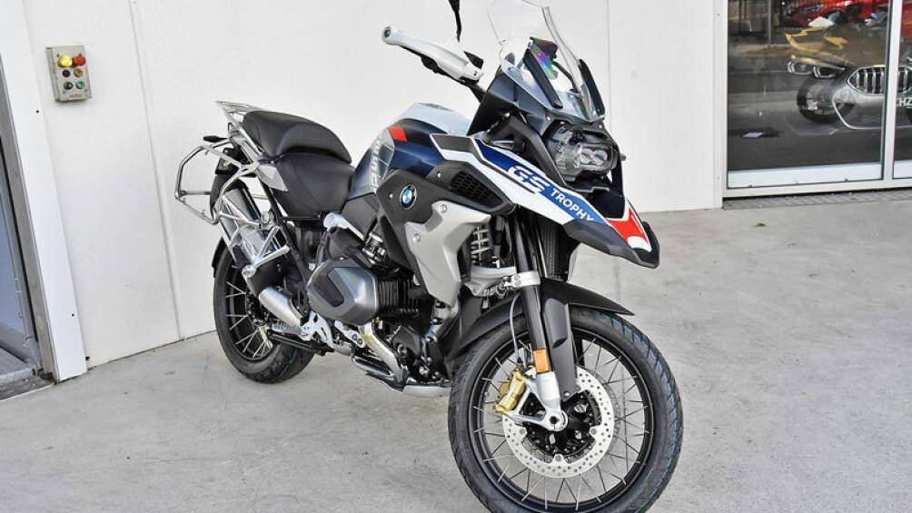 6. BMW R1250GS 2023
