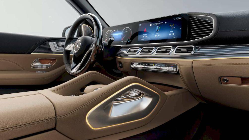 Hệ thống thông tin giải trí MBUX của Mercedes-Benz trong GLS 2024 đã được cập nhật lên phiên bản mới với giao diện lựa chọn khác nhau