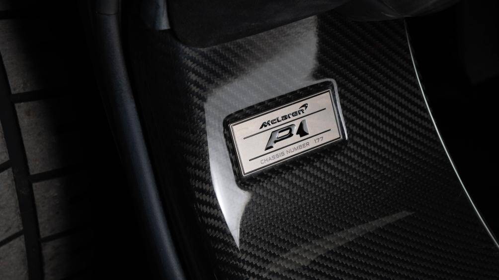 Điều này giúp McLaren P1 có sức mạnh tối đa 916 mã lực và mô-men xoắn 900 Nm