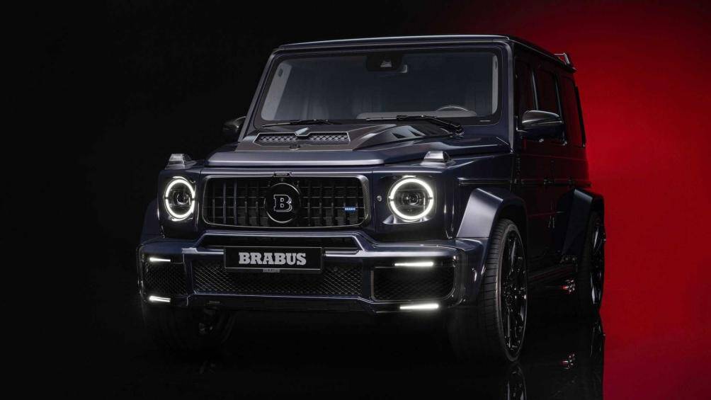Lấy cảm hứng từ chiếc du thuyền cao tốc mang tên Brabus Shadow 900 XC, chiếc Mercedes-AMG G63 này đã được hãng độ Brabus thay đổi ấn tượng từ trong ra ngoài