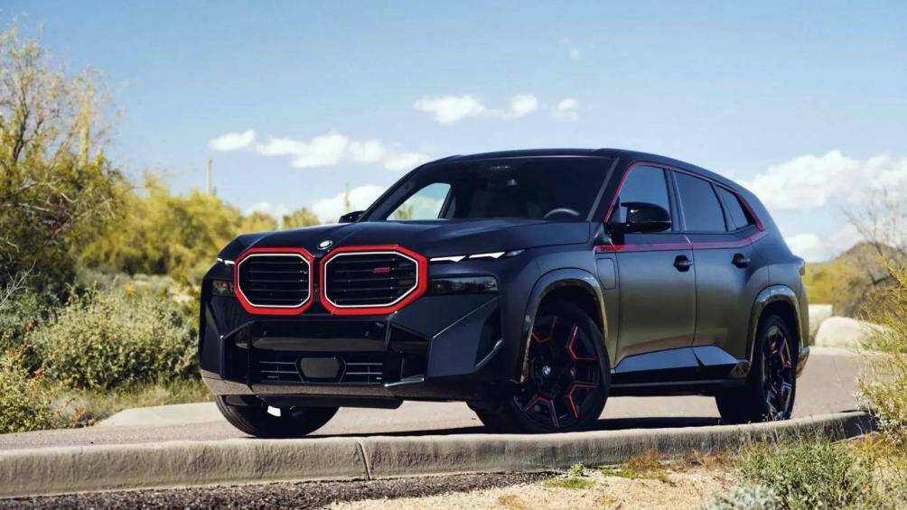 Sau những thông tin rò rỉ về mẫu siêu SUV mạnh mẽ nhất của BMW xuất hiện hồi năm ngoái, đến nay BMW XM Label Red đã chính thức ra mắt