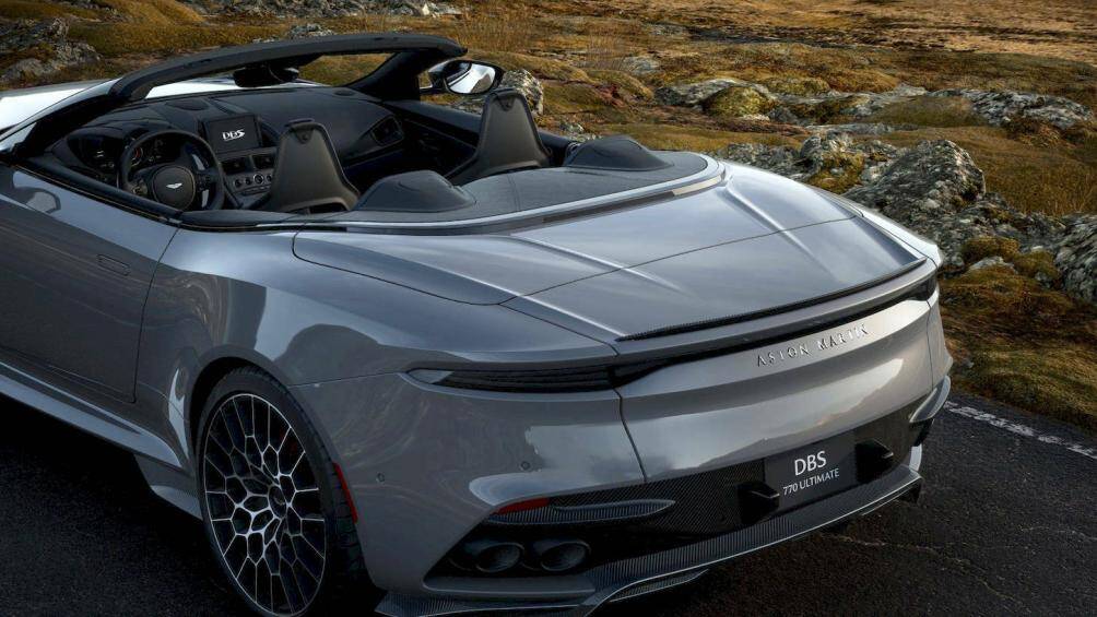 Con số "770" ở tên xe chính là thông số công suất của khối động cơ V12 5,2 lít tăng áp kép tính theo đơn vị mã lực PS