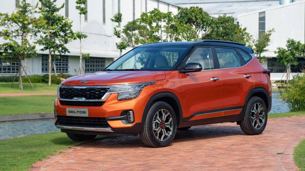 8. Kia Seltos (từ 649-769 triệu đồng): từng là mẫu xe hút khách nhất của Kia và cạnh tranh trực tiếp về doanh số với Corolla Cross tại phân khúc SUV hạng B, song sức hút của Seltos có phần suy giảm sau khi thị trường Việt có thêm loạt SUV cỡ nhỏ mới. Dù vậy, 1.481 chiếc bán ra đủ giúp Kia Seltos lọt top 10 xe SUV ăn khách nhất quý đầu năm