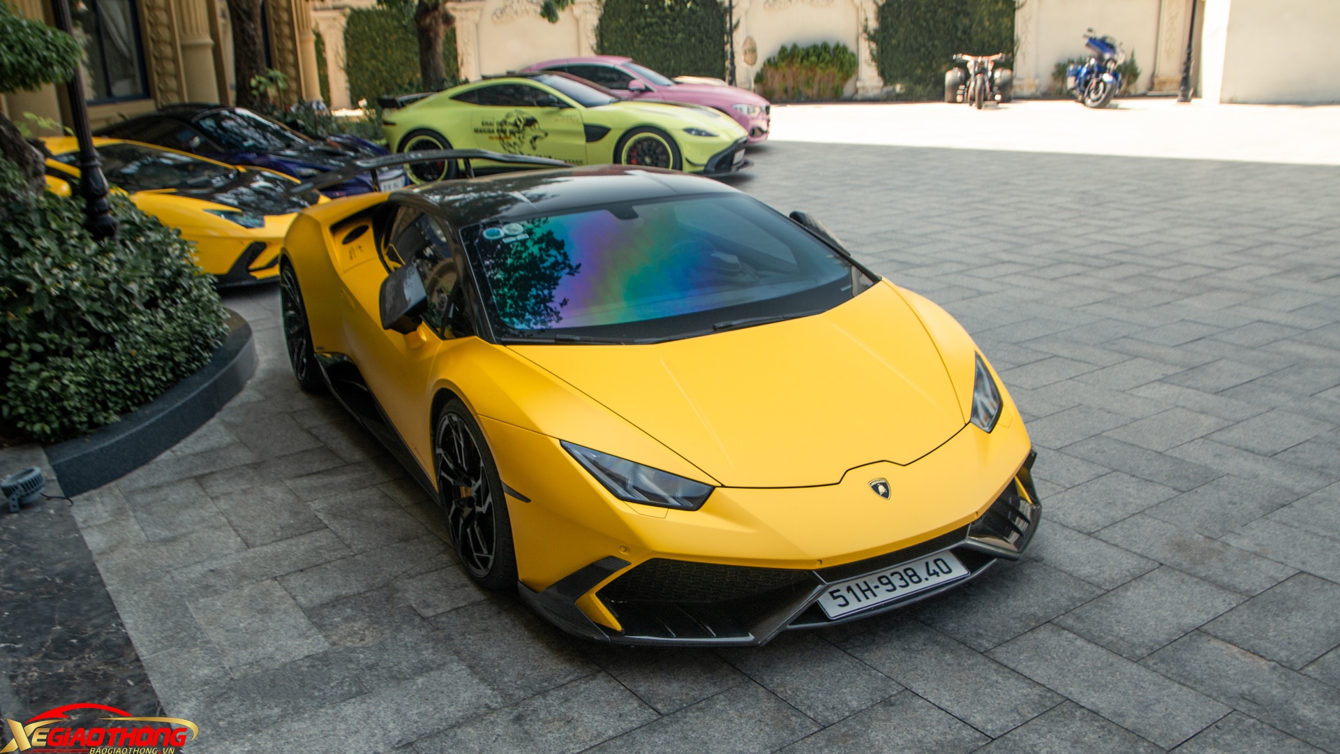 Hiện tại, chưa rõ giá bán chính xác của chiếc Lamborghini Huracan LP610-4 độ Mansory độc nhất Việt Nam này, tuy nhiên trên thị trường hiện tại mẫu siêu xe này có giá dao động từ 10 - 12 tỷ đồng tùy chất lượng xe