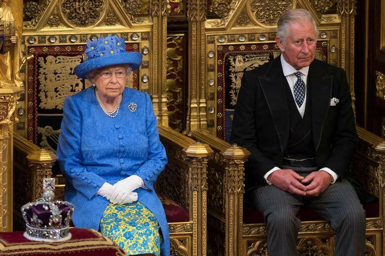 Ông Charles đã trở thành vị quân chủ trị vì Vương quốc Anh sau khi cố Nữ hoàng Elizabeth II qua đời vào tháng 9/2022. Vào ngày 6/5, lễ đăng quang của Vua Charles III sẽ diễn ra tại Tu viện Westminster, London. Ở tuổi 75, Vua Charles III trở thành vị quân chủ cao tuổi nhất khi đăng quang của Vương quốc Anh. Ảnh: Reuters
